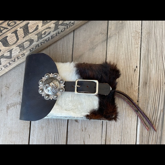 Cell Phone Case - Picture 1 of 1